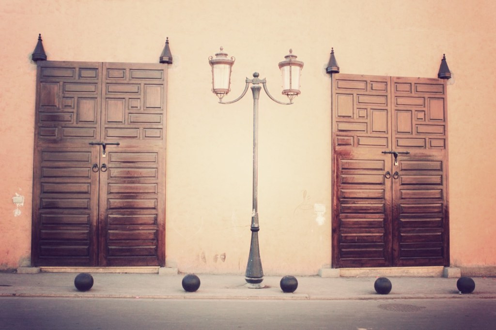 Dusty Sneakers I Ovi I Maroc 5