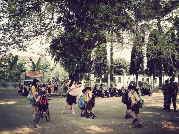 The Dusty Sneakers I Tur Kartini I 3