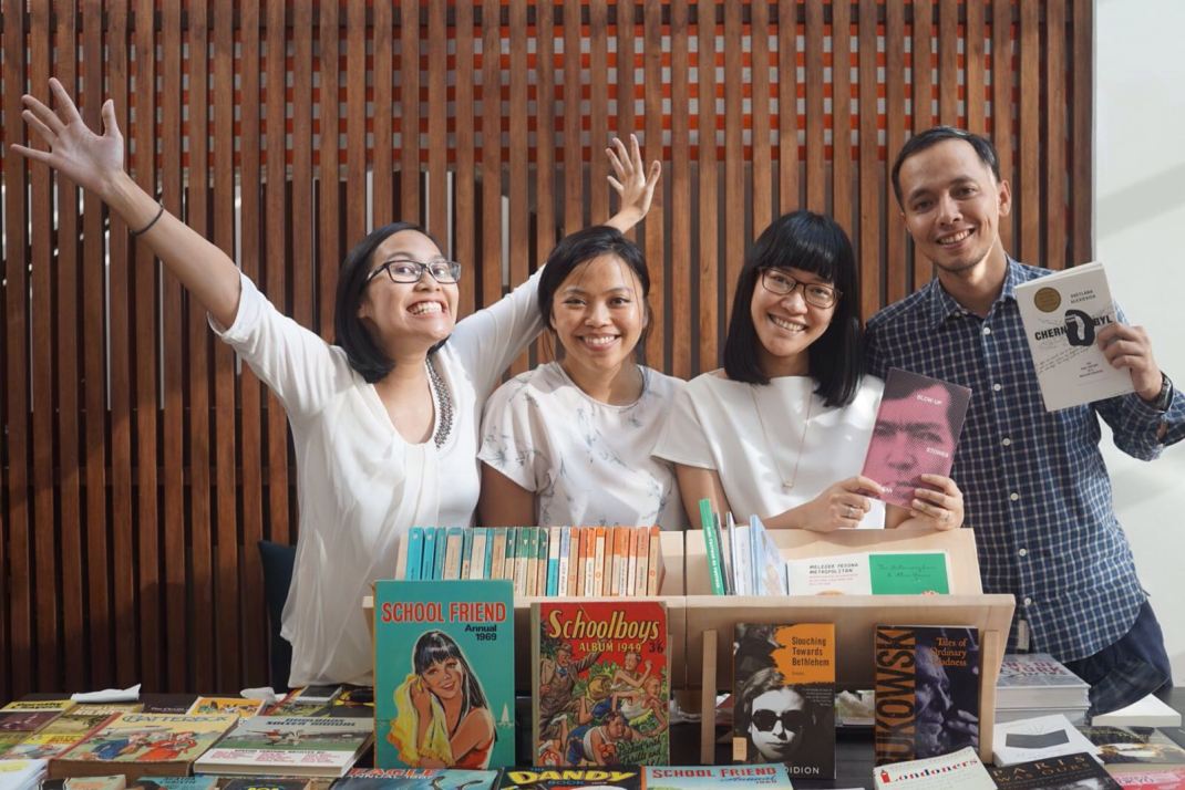 The Dusty Sneakers I Seumpama 1